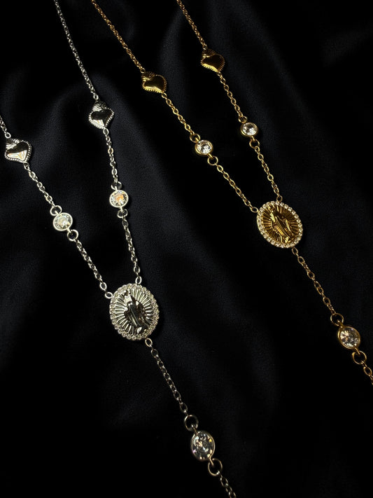 Collana HOLY
