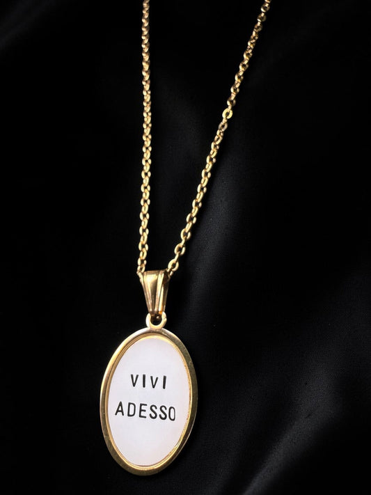 Collana VIVI ADESSO